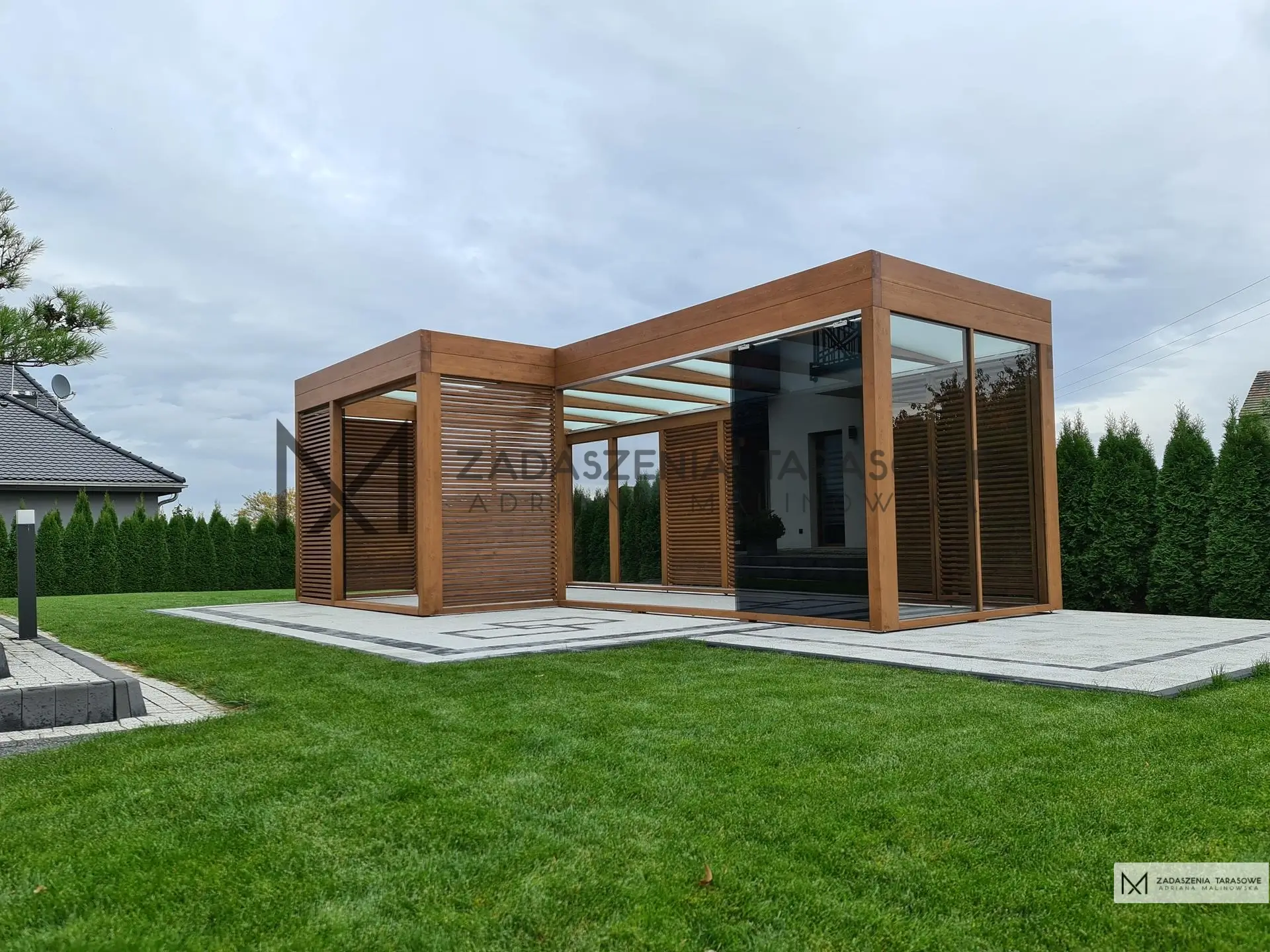 altana nowoczesna ze szkłem