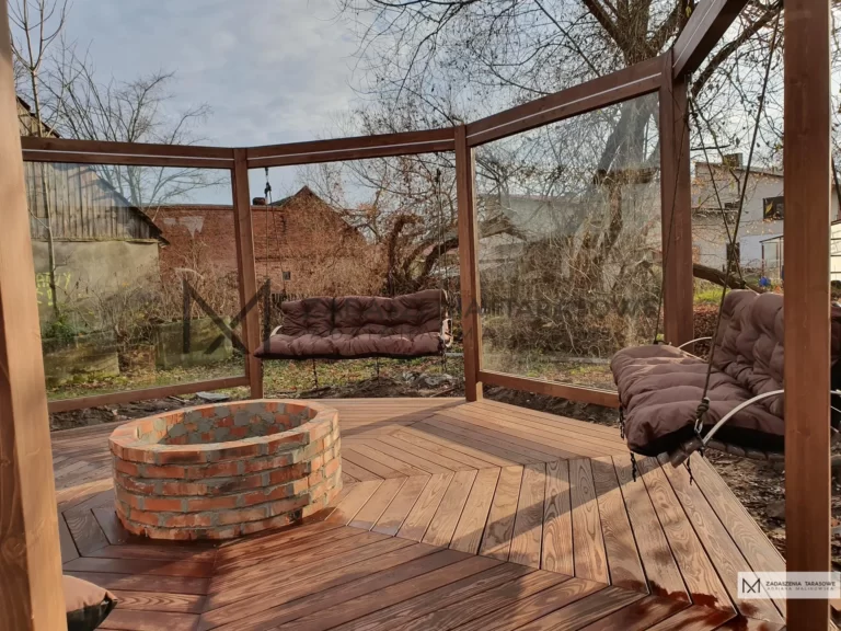 altana pergola ośmiokątna z paleniskiem