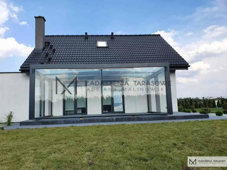 nowoczesne zadaszenie tarasu