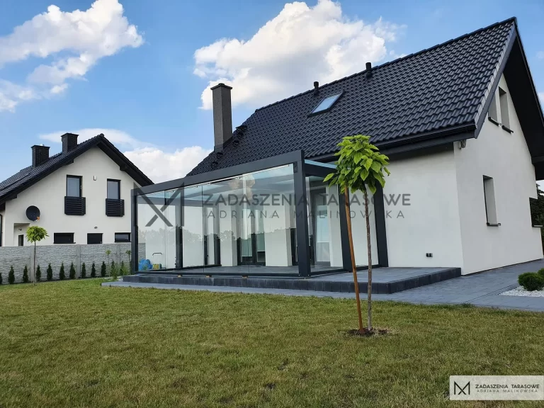 dach nad tarasem nowoczesnym