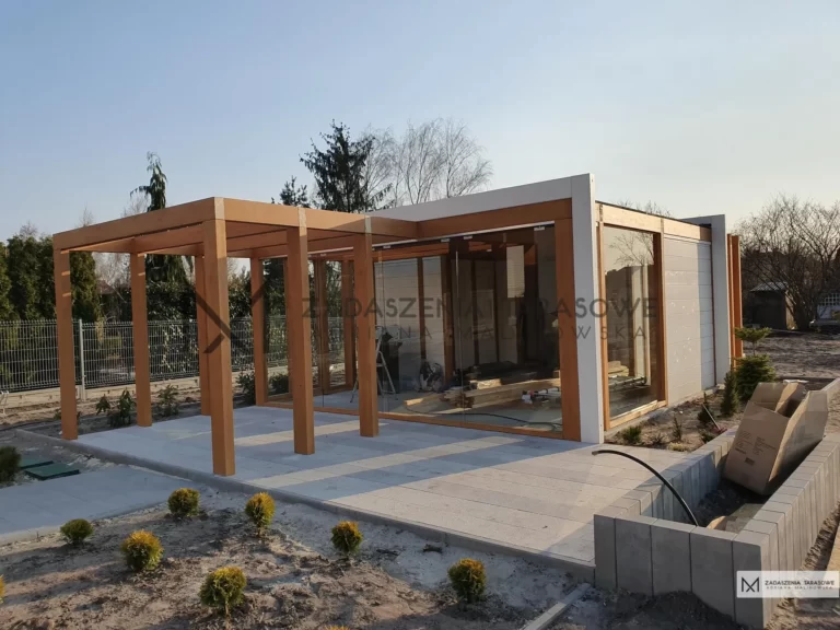 duża altana do ogrodu