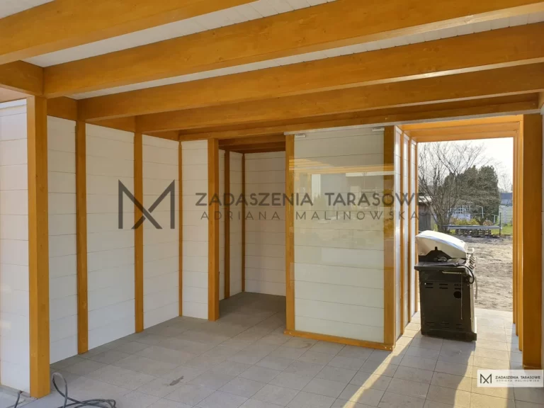 altana z łazienką