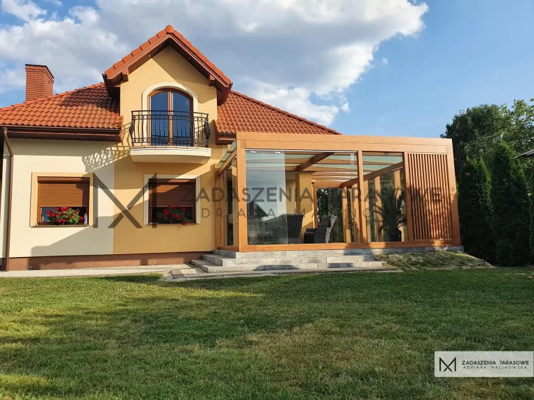 taras przeciwdeszczowy