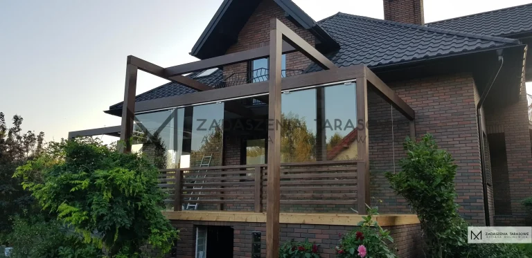 nowoczesna osłona tarasowa pergola