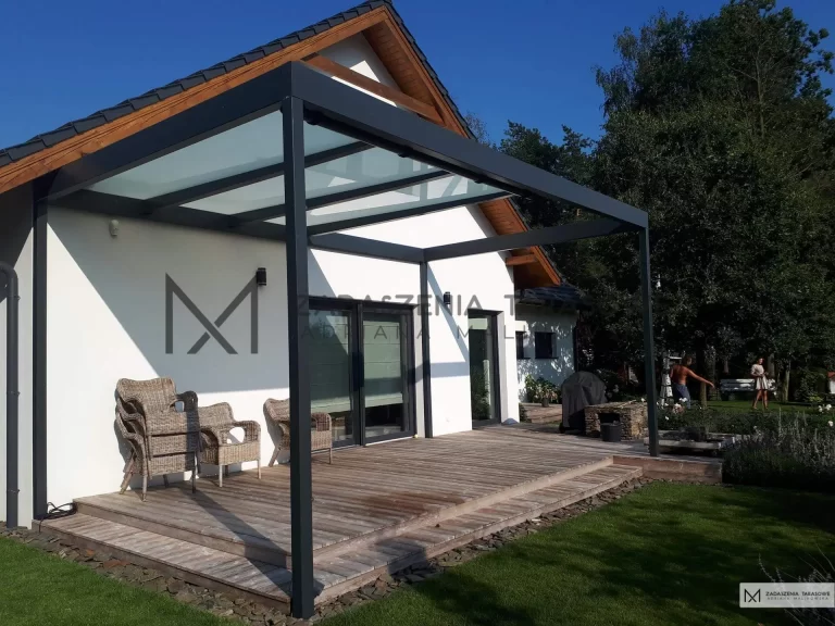 taras drewniane zadaszenie