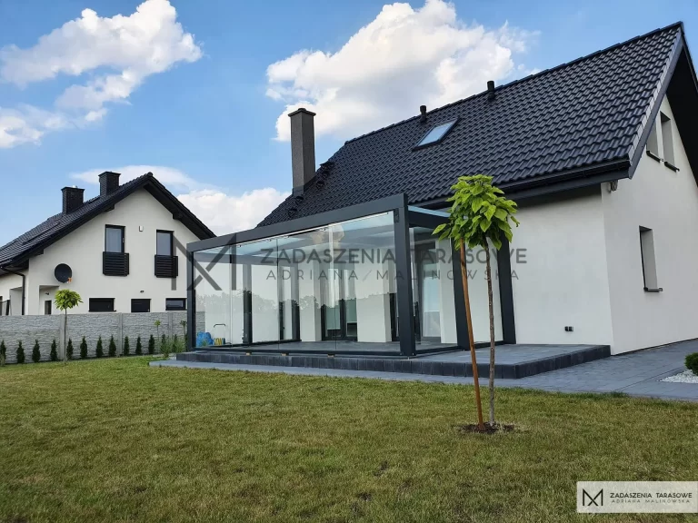 zadaszenie jak metalowe