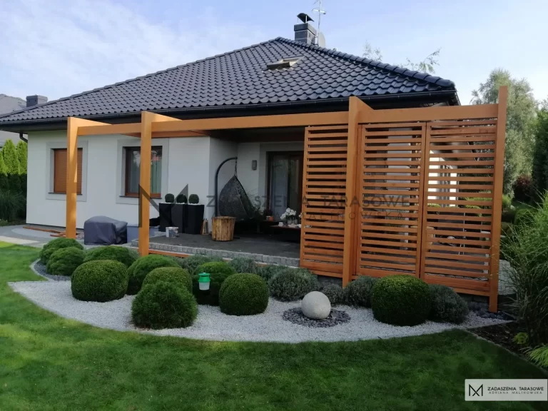 zadaszenie przed słońcem