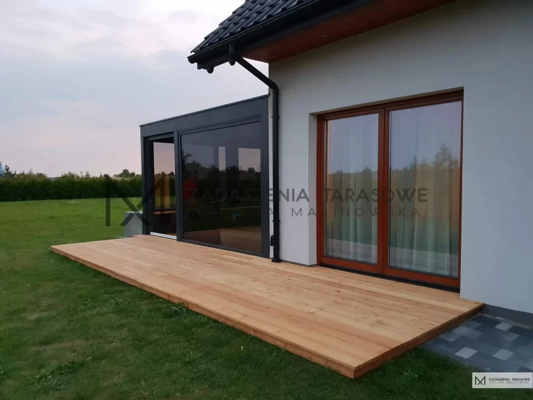 zadaszenie tarasu drewniane nowoczesne