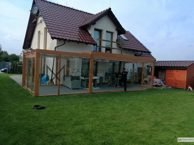 zadaszenie tarasu rolety