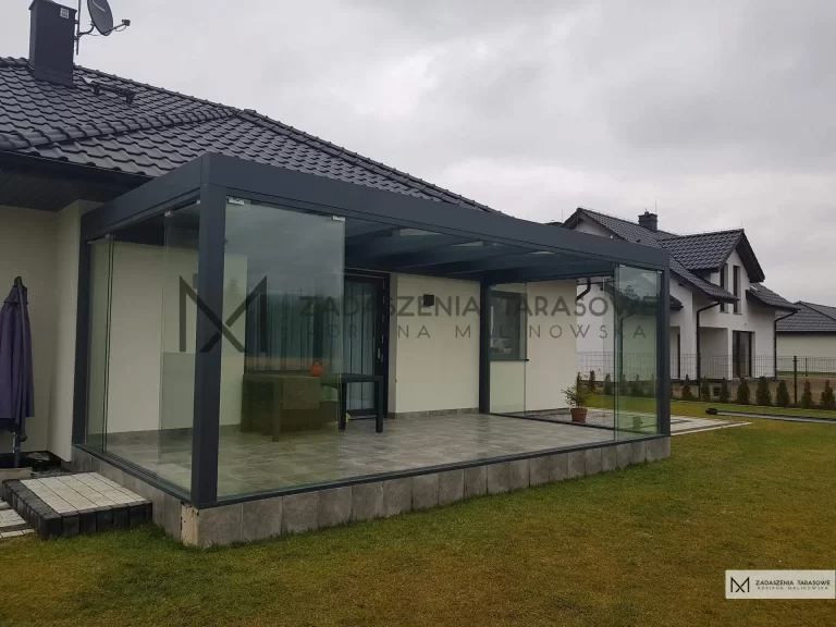 zadaszenie tarasu w domu parterowym