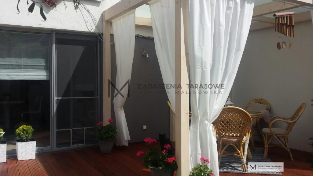 zadaszenie membranowe tarasu