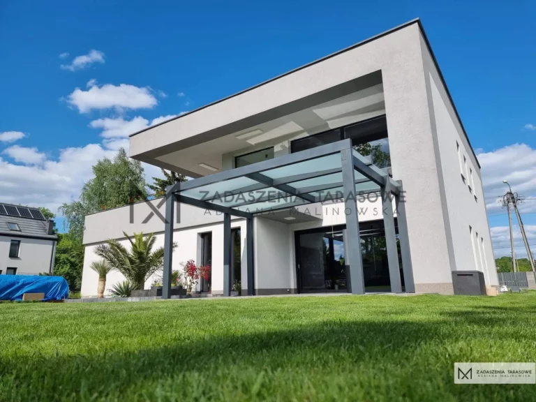 zadaszenie tarasu przed montażem lamel