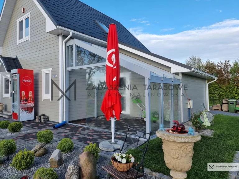 zadaszenie ganek nad drzwi