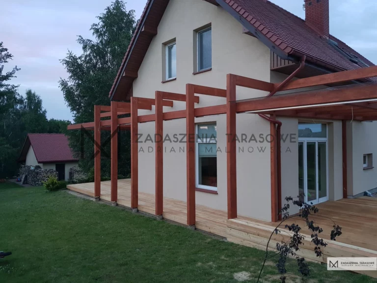 pergola z zadaszeniem tarasu