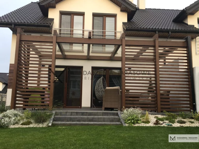 nowoczesne tarasy zadaszone z drewna