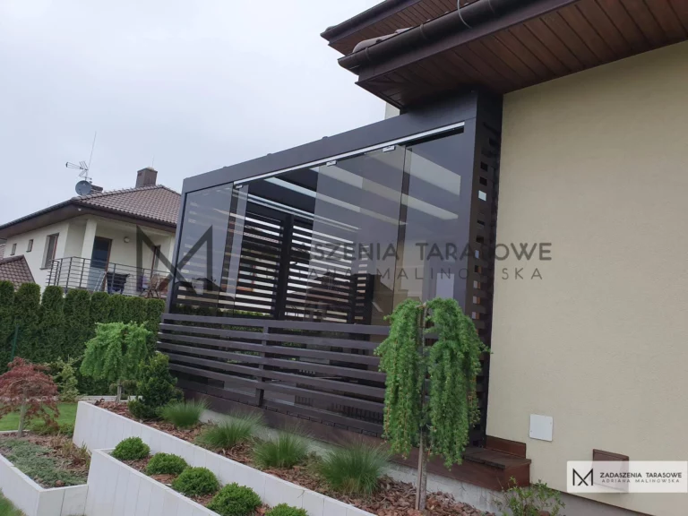 nowoczesny taras w szkle przesuwanym