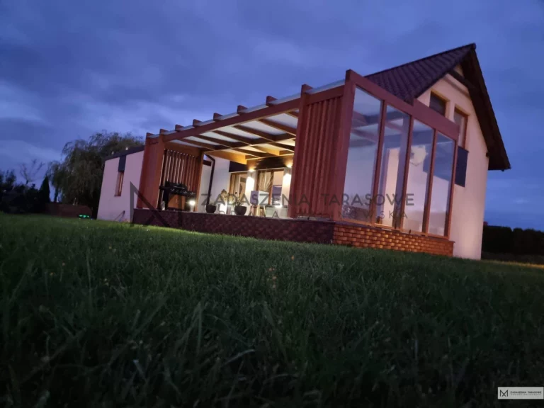 oświetlenie na tarasie