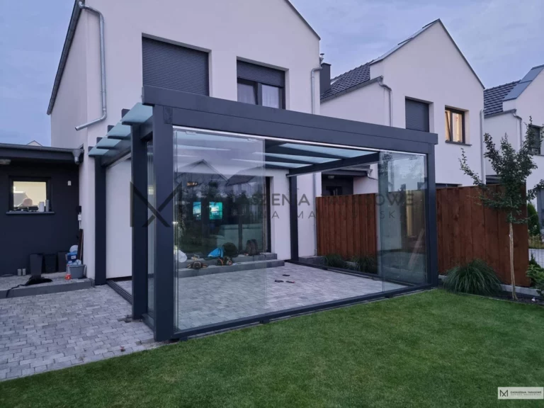 szkło w zadaszeniu antracyt