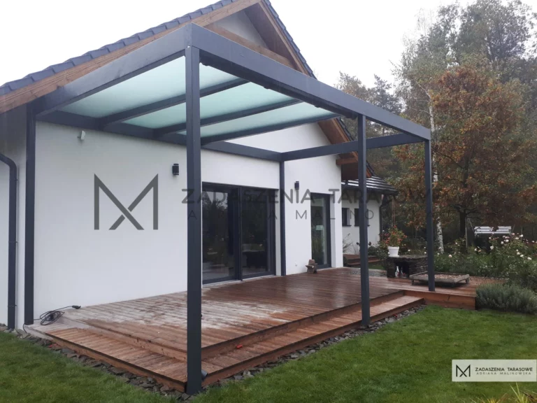 zadaszenie na części tarasu