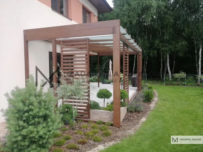 zadaszenie na taras drewniane duże