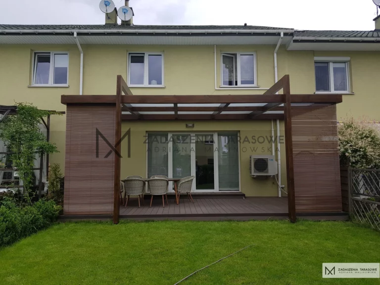 Zadaszenie w domu szeregowym