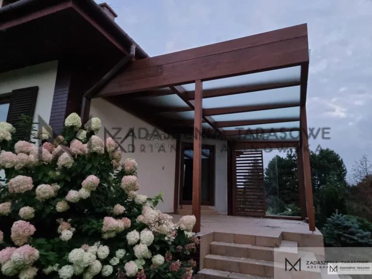 zadaszenie tarasu ze szkła nieforemne