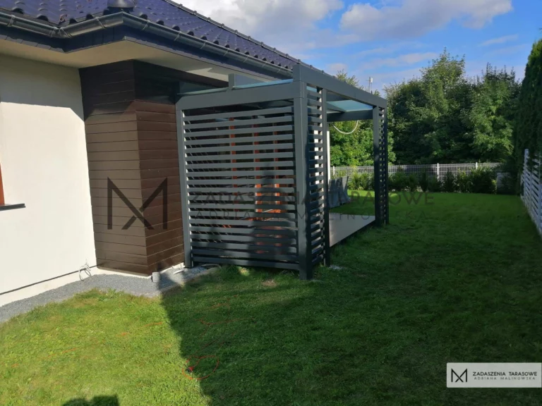 taras z drewna mały