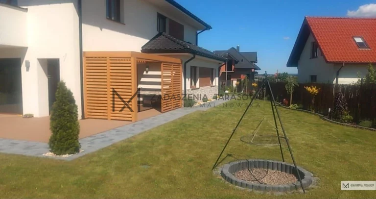 zadaszenie lamelowe tarasu drewniane