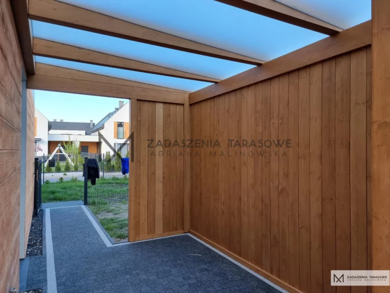 zadaszenie wiata narzędziowa schowek