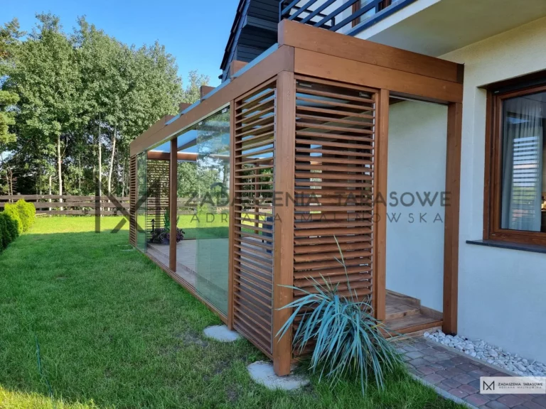 pergola z żaluzjami