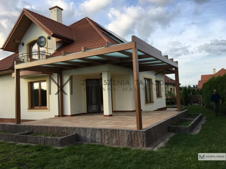 pergola ogrodowa z dachem