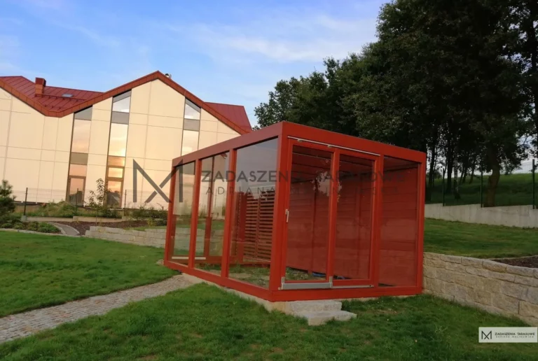 oranżeria w ogrodzie