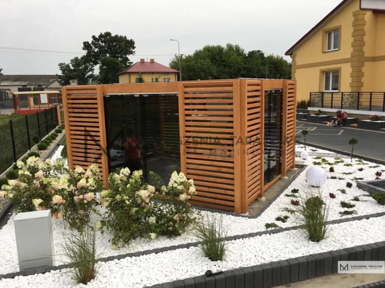 nowoczesny cube ze szkłem