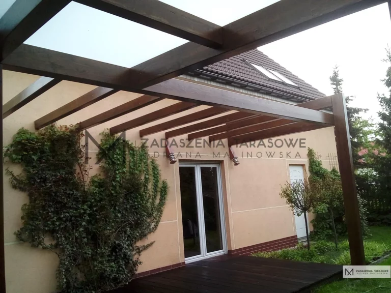 pergola przy domu