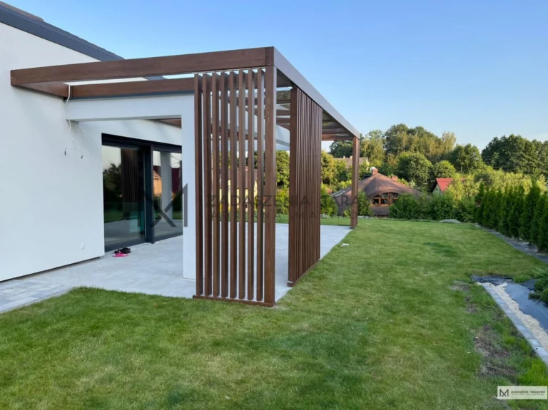 lamele i zadaszenie na wieńcu