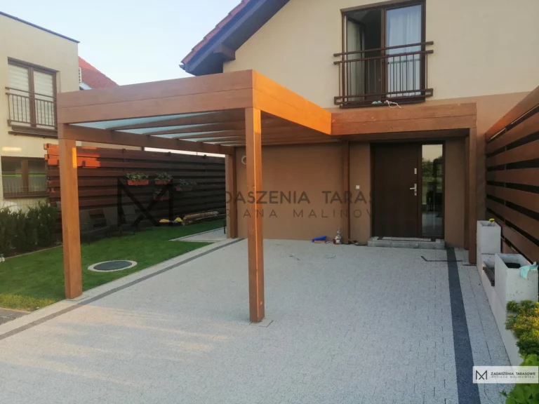 wiata przyścienna garaż i ganek nowoczesny