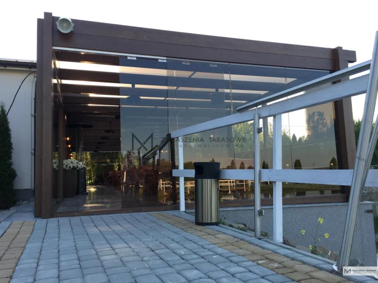 zadaszona restauracja