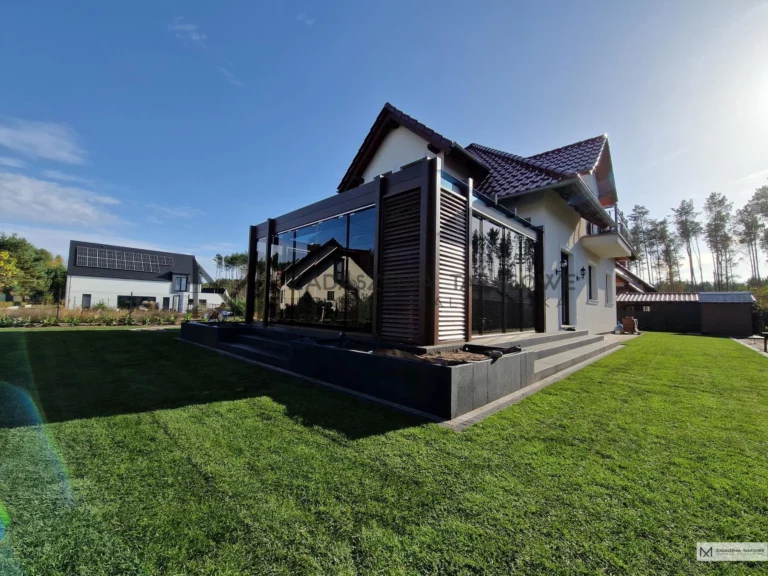 funkcjonalne zadaszenie