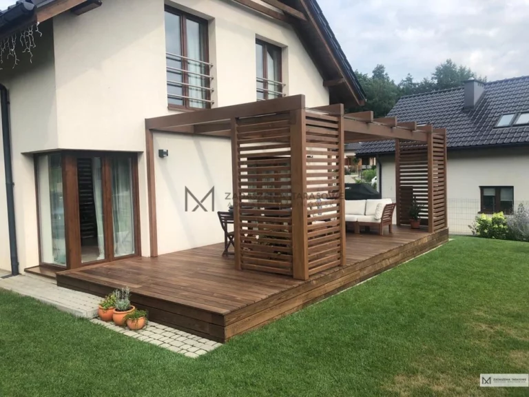 zadaszenie tarasu z pergolą