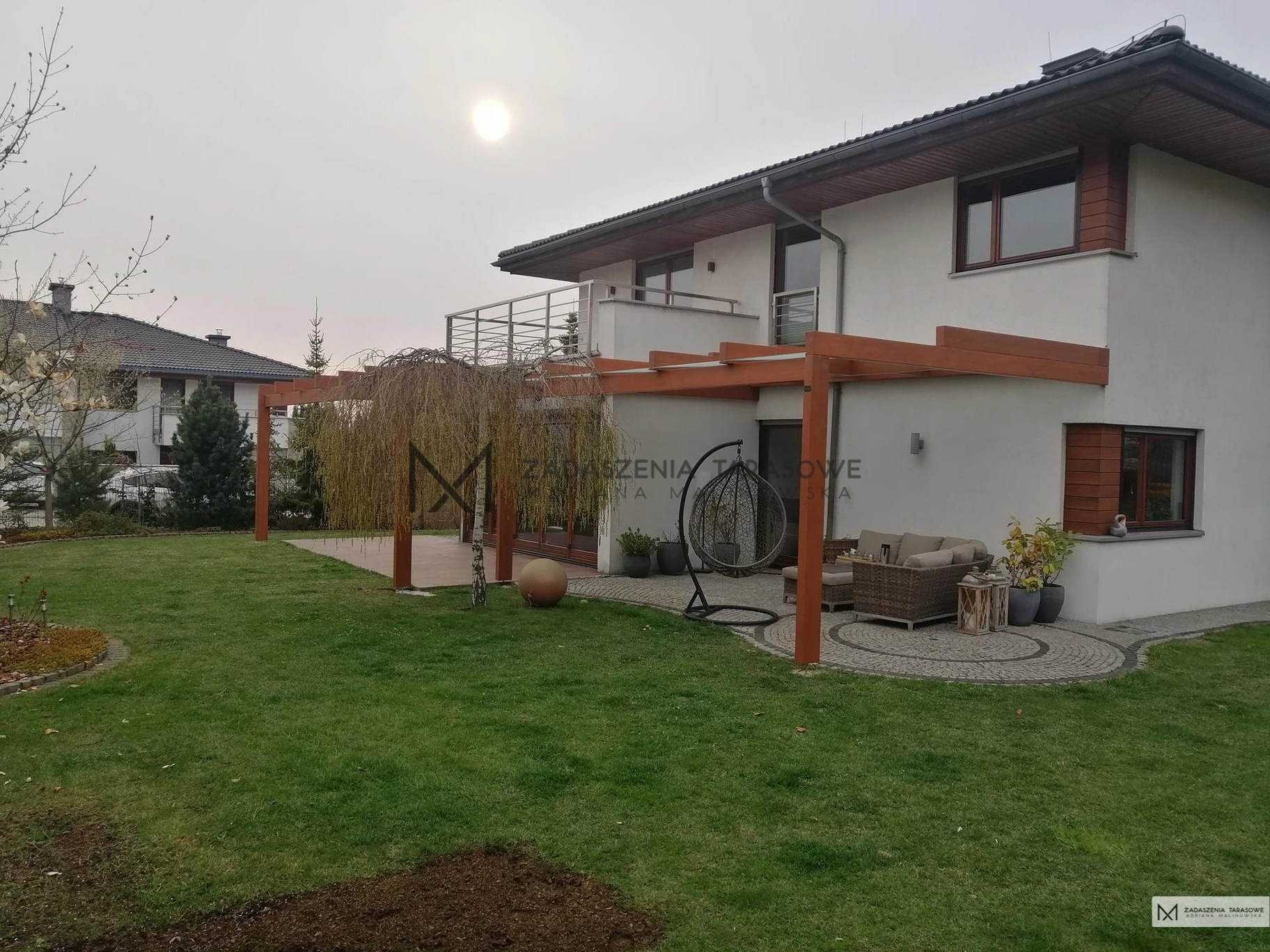 adaptacja tarasu z zadaszeniem