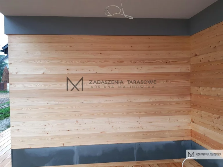 elewacja z modrzewia syberyjskiego