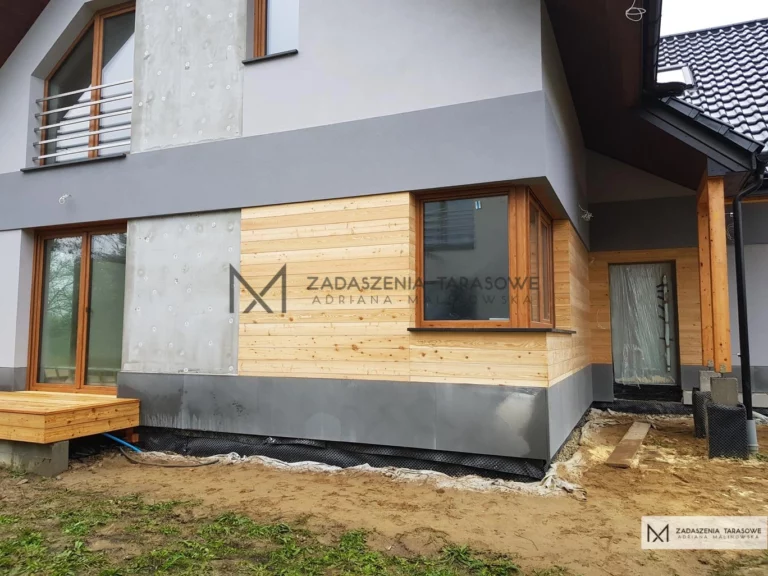 elewacja z modrzewia syberyjskiego budynek