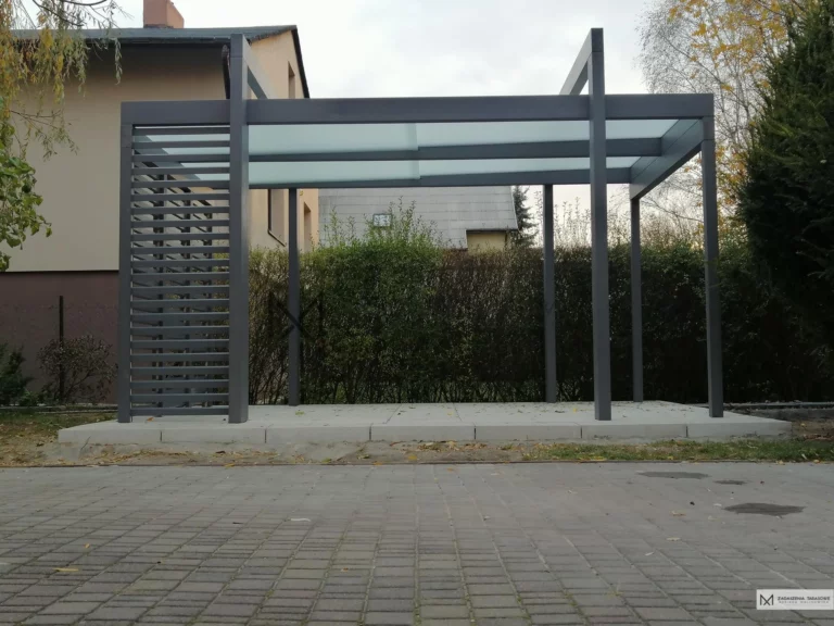 lekka konstrukcja altanki