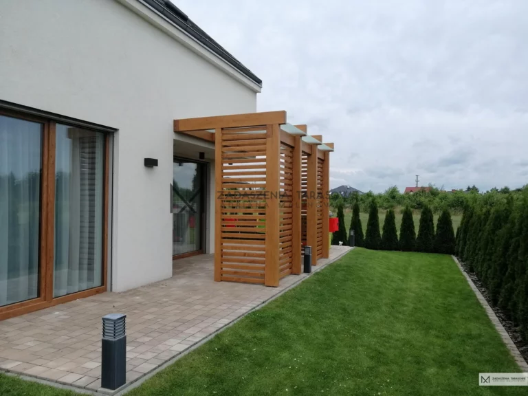 małe zadaszenie tarasu