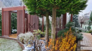 nowoczesna altana z lamelami