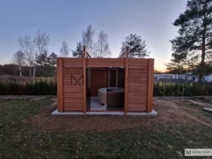 nowoczesna altanka z żaluzjami