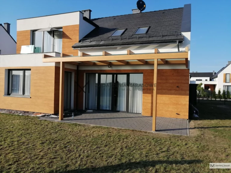 nowoczesne lekkie zadaszenie