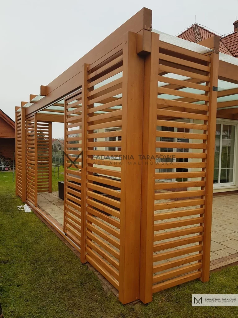 nowoczesne narożne zadaszenie tarasu