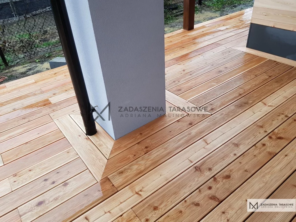 taras z modrzewia syberyjskiego obróbki