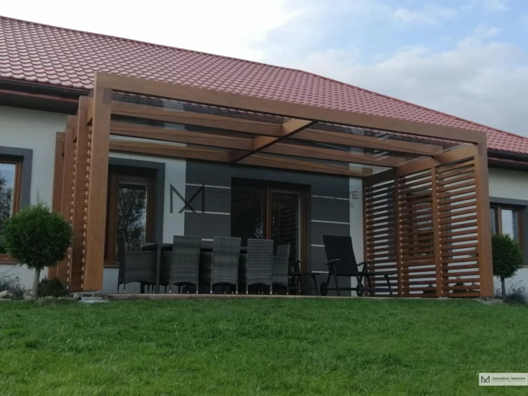 zadaszenie z ażurami